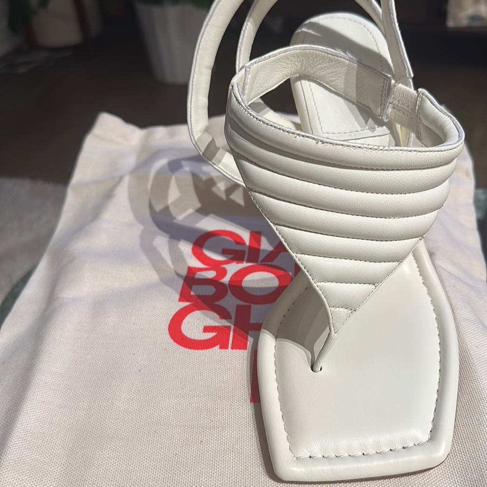 Gia Borghini Brand New Ivory Sandals